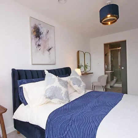 41 With Free Secure Parking