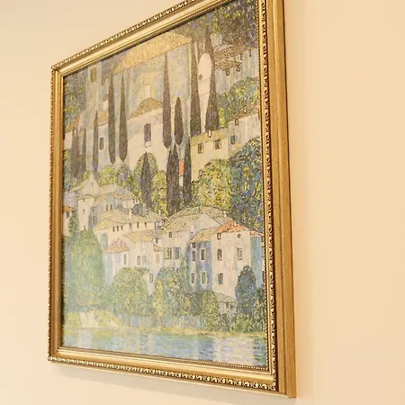 41 With Free Secure Parking Apartment *