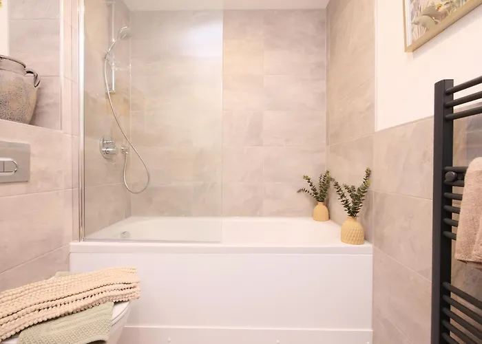 Apartment 41 With Free Secure Parking York