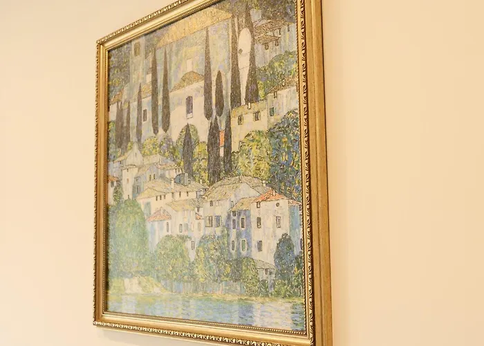 41 With Free Secure Parking Apartment *