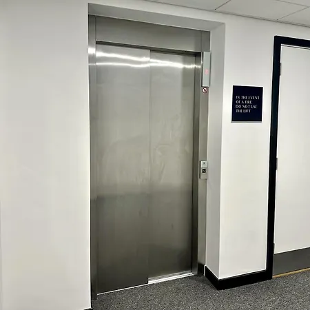 アパート 41 With Free Secure Parking ヨーク