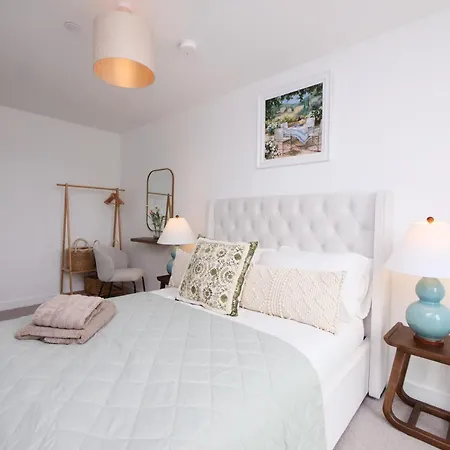 41 With Free Secure Parking * York